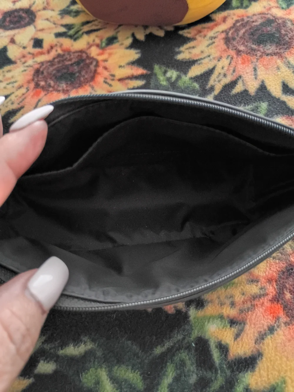 Kate Spade New York Greta Court Little Shiloh cosmetic bag